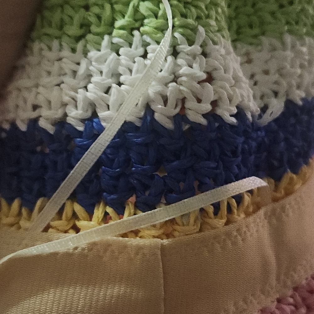 NEW! Multicolored hat - Picture 6 of 8